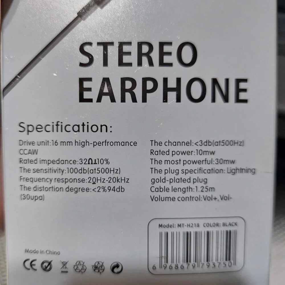 Moisture MT-H218 Earphones For Lightning In Black Earbuds Earphones